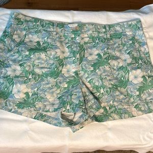GAP shorts 3” inseam - EUC - 16